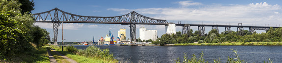 Eisenbahnhochbrücke bei Rendsburg über den Nord-Ostsee-Kanal 